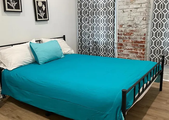 2Br Upper In Olde Towne East, Near Downtown & Franklin Park *